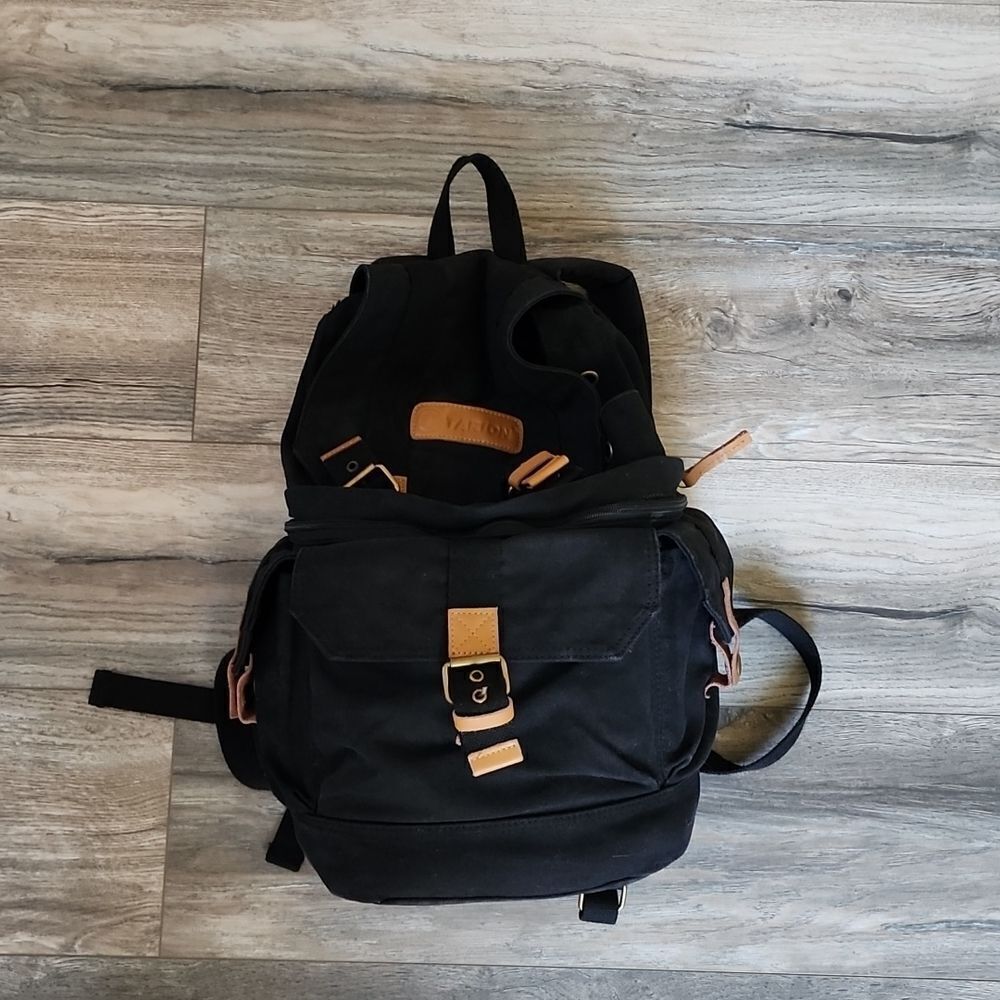 Tarion • Canvas Camera Backpack